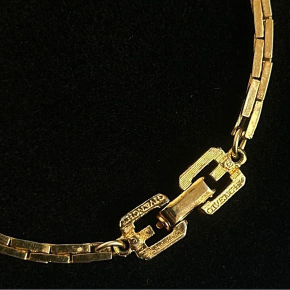 Vintage Givenchy Gold Tone Link Bracelet Box Clasp - Picture 4 of 8